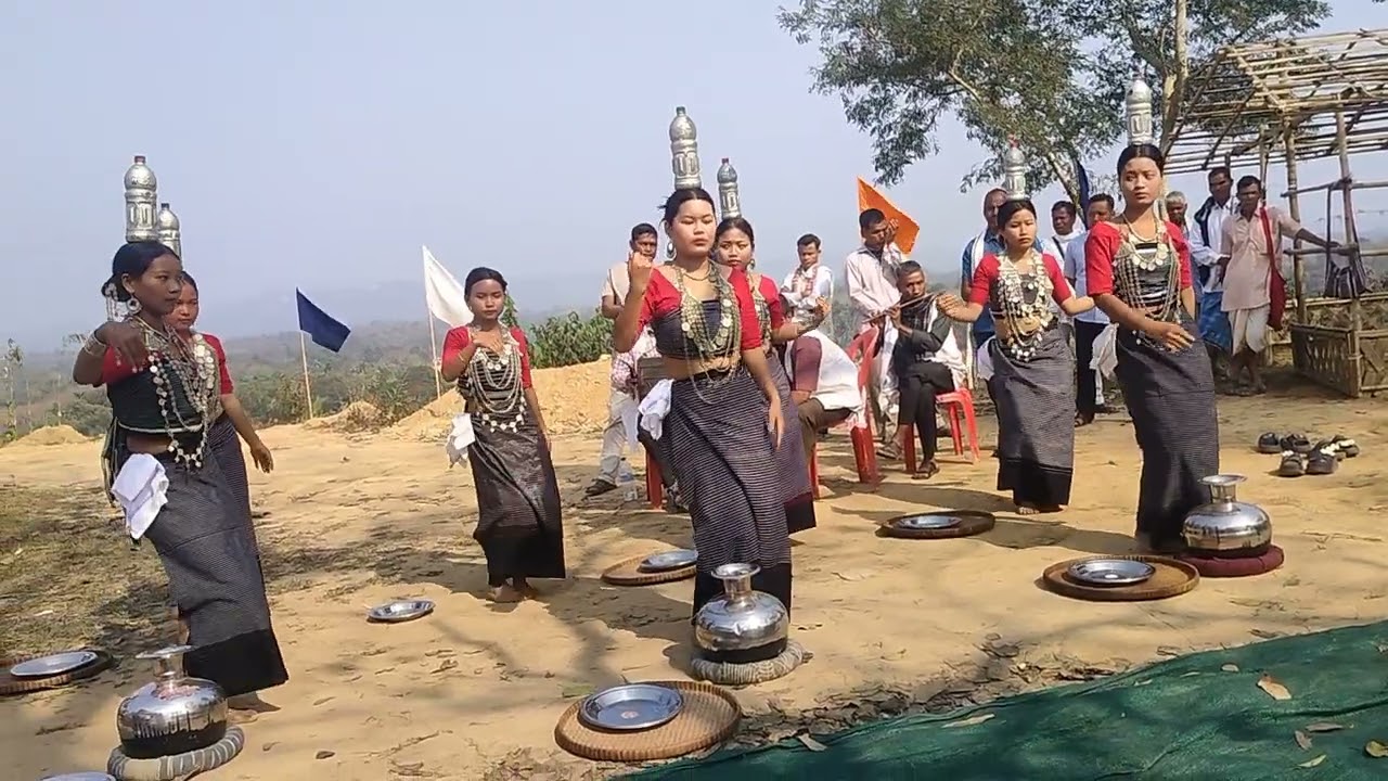 Reang Dance performance In Tripura? Tripura ni Reang Dofa Masamani