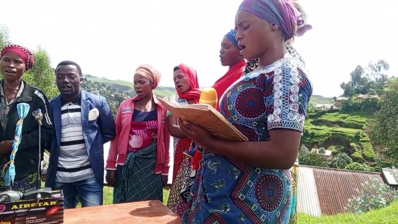 Chorale Carmeri NGUNGU. By mana uduhe imbaraga 