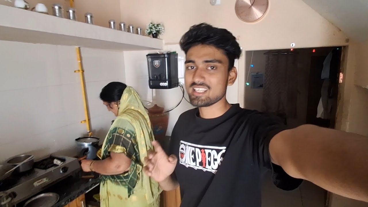 Lagta Hai Mummy Meri Shadi Karvake Hi Manengi 😧