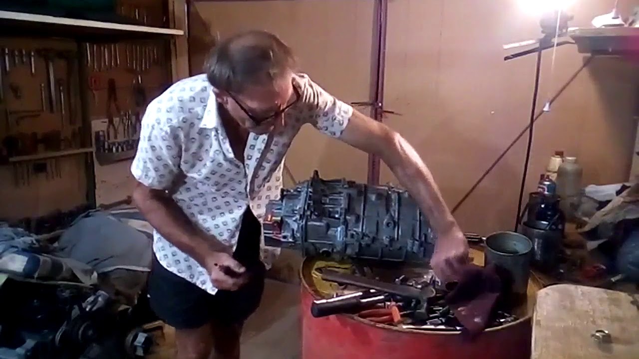 Peugeot 505 B A 10 5sp gearbox assembling part 5