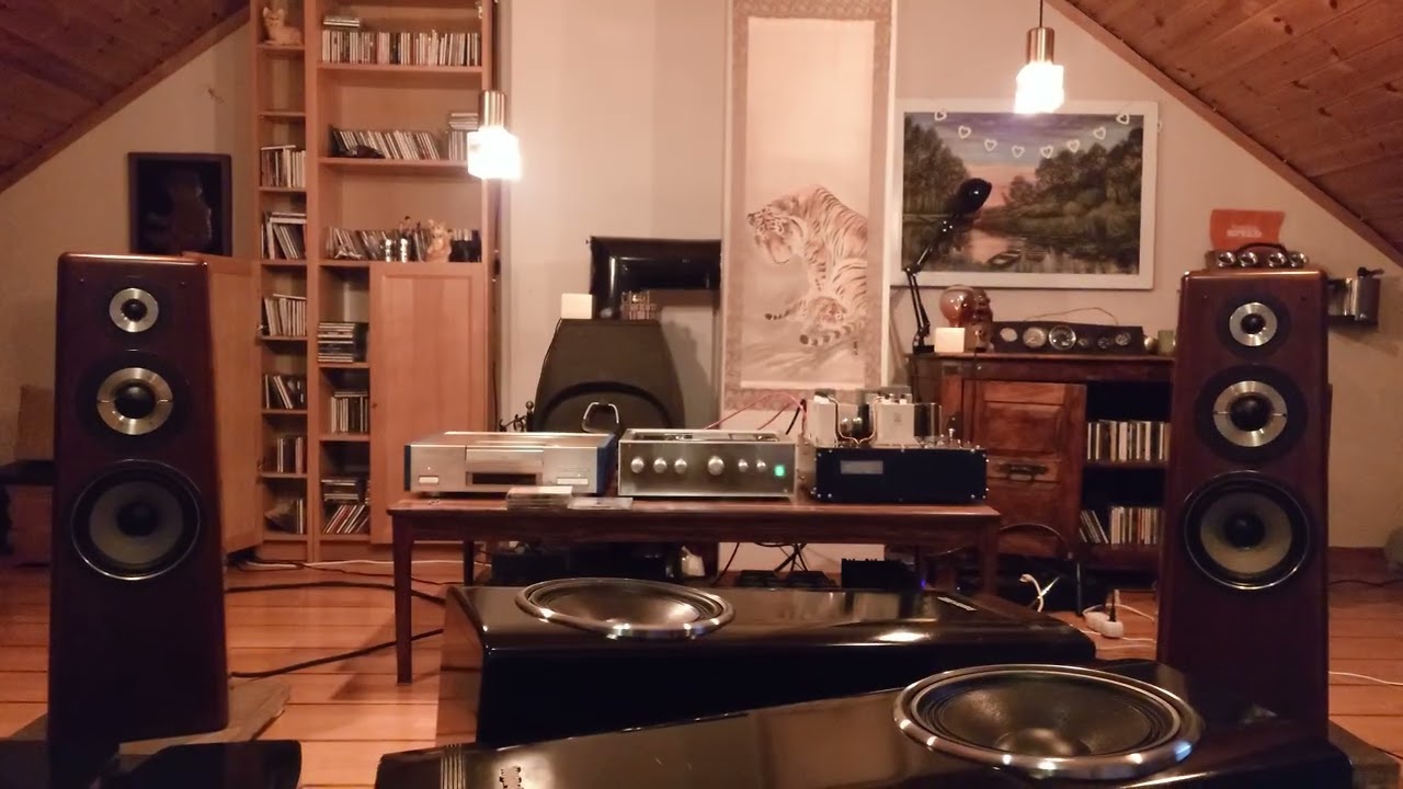 Bell Air Sound Research Model 88 & Victor Sx V7-m speakers 