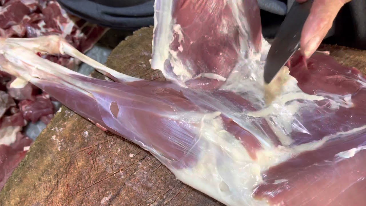 Goat cutting skill in Pakistan || Best mutton cutting Skills part 2 @ArifMuttonshop