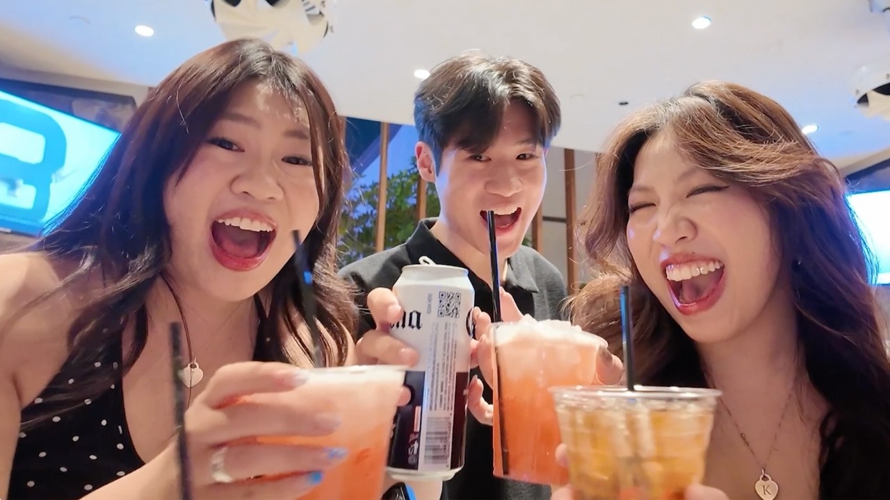 BRINGING MY *INTROVERT* SIBLINGS TO LAS VEGAS