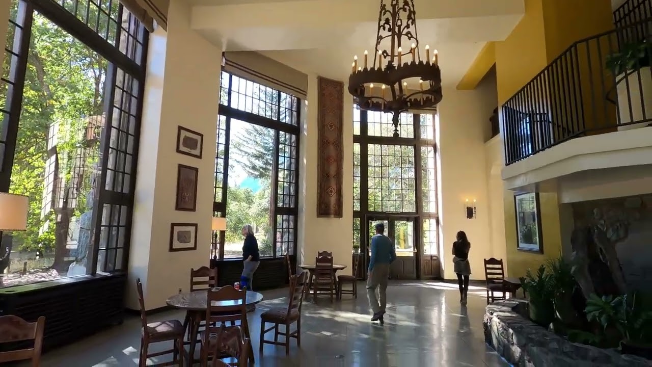 Отель Ahwahnee в национальном парке Йосемити