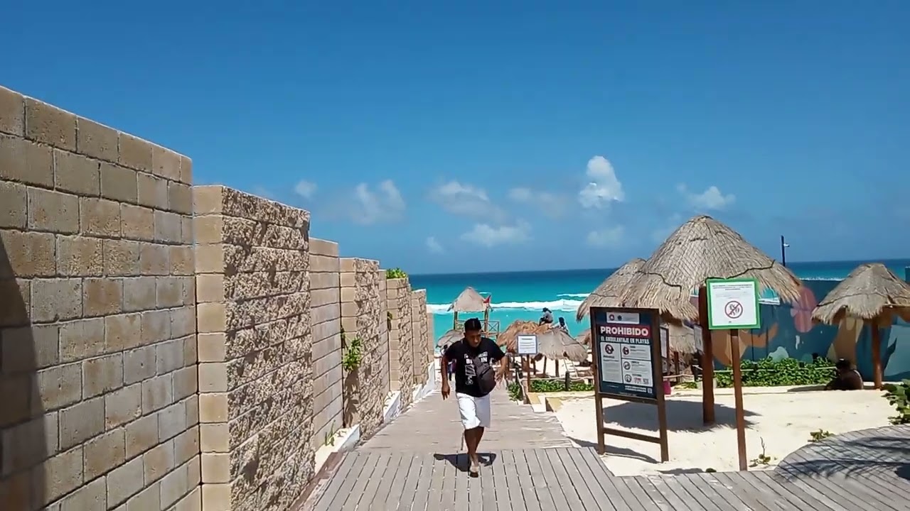 PLAYA MARLIN  can CUN.