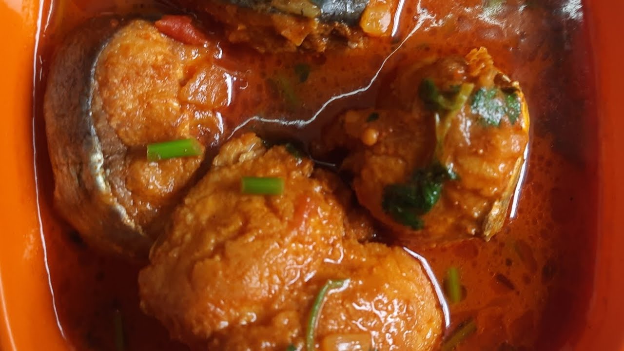 Village Style Jalla Chepala Pulusu 🔥 Authentic Andhra Fish Curry Recipe | Spicy & Tasty!