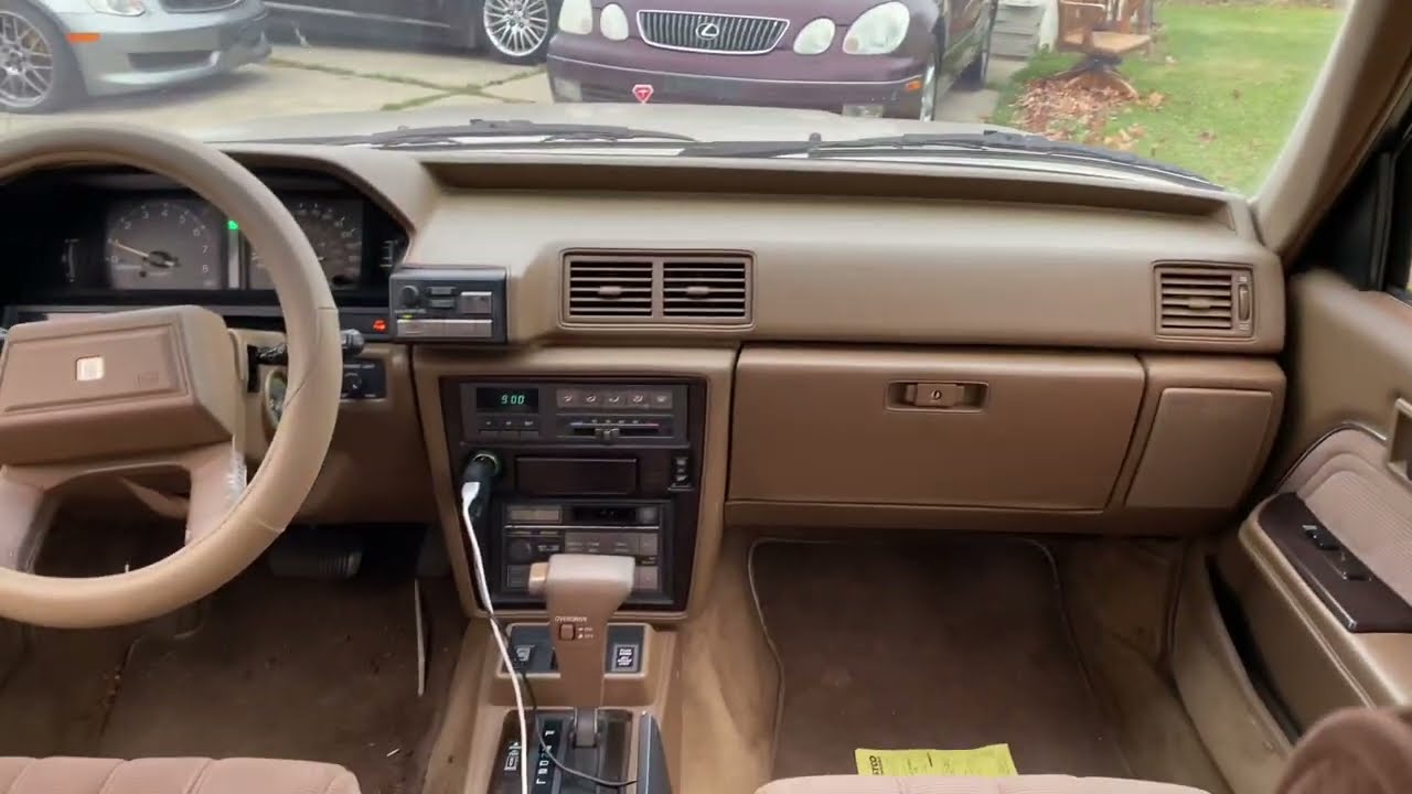 The Asheville North Carolina 1987 Toyota Cressida cold start up and walk around
