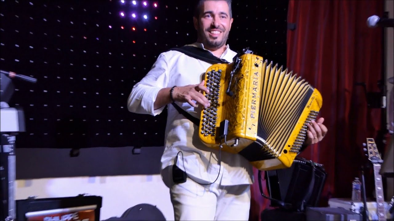 Orchestre Philippe MARTINS. Un dernier Medley!.....
