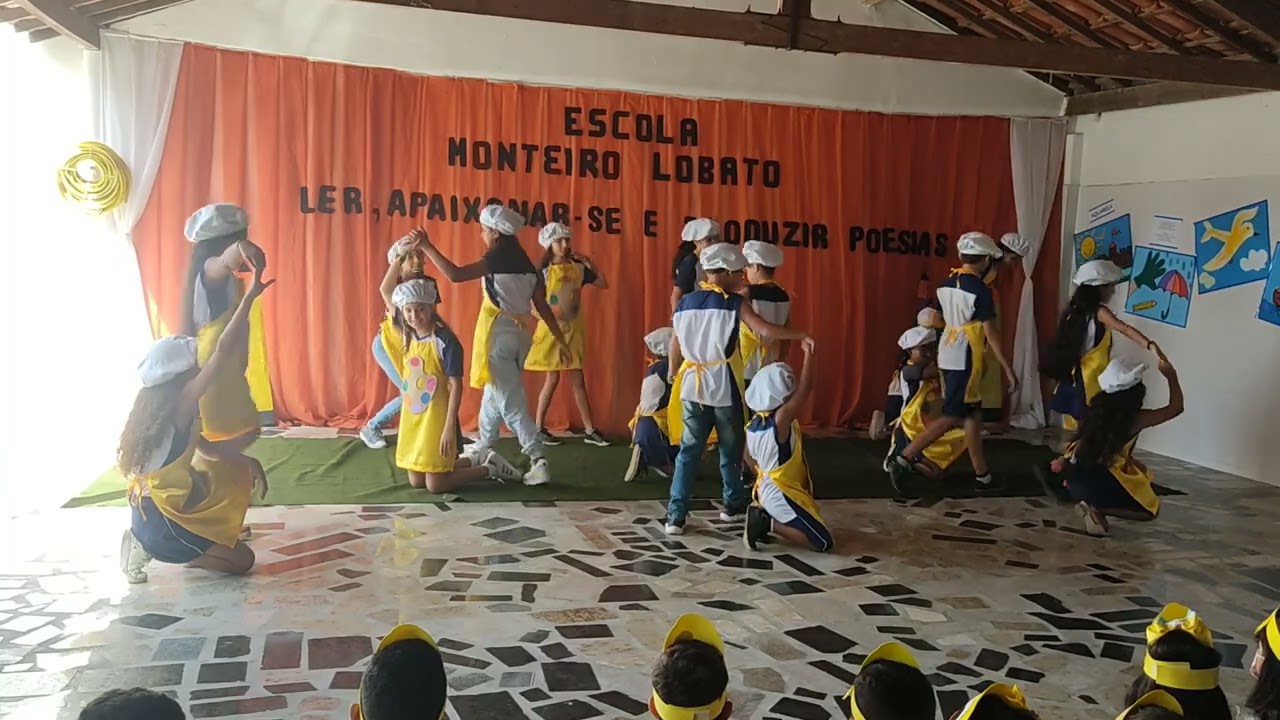 APRESENTAÇÃO DA MÚSICA AQUARELA. 5° ANO...