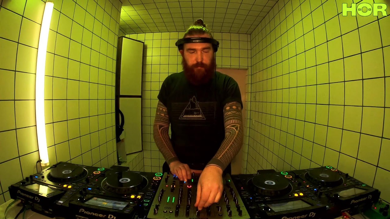 Mass Invites - Rødhåd / December 28 / 9pm-10pm