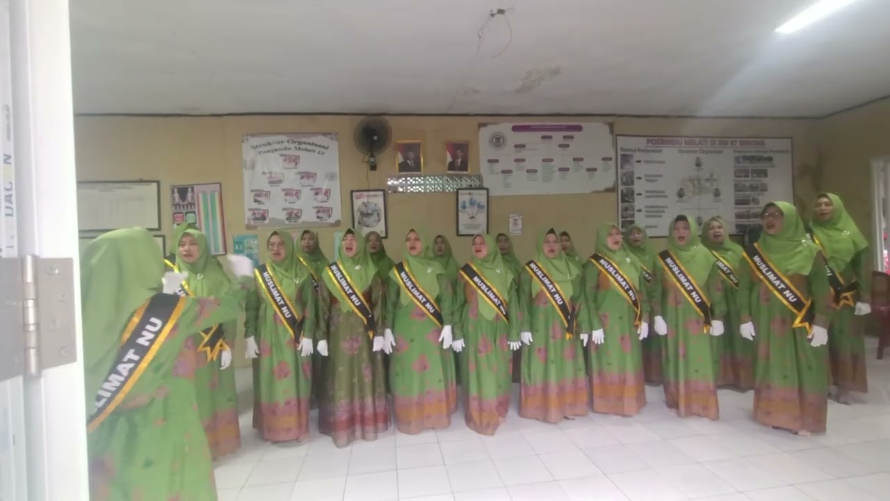 Tim Padus Muslimat NU Ranting Binong RW 07: Indonesia Raya #BelajarBersama
