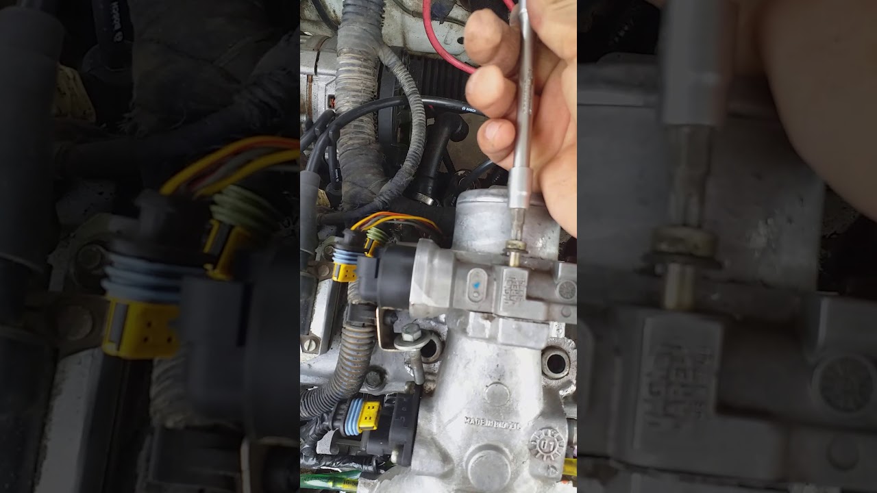 Como cambiar injectores Fiat Uno mpi 1.3 y desarme de cuerpo de aceleracion