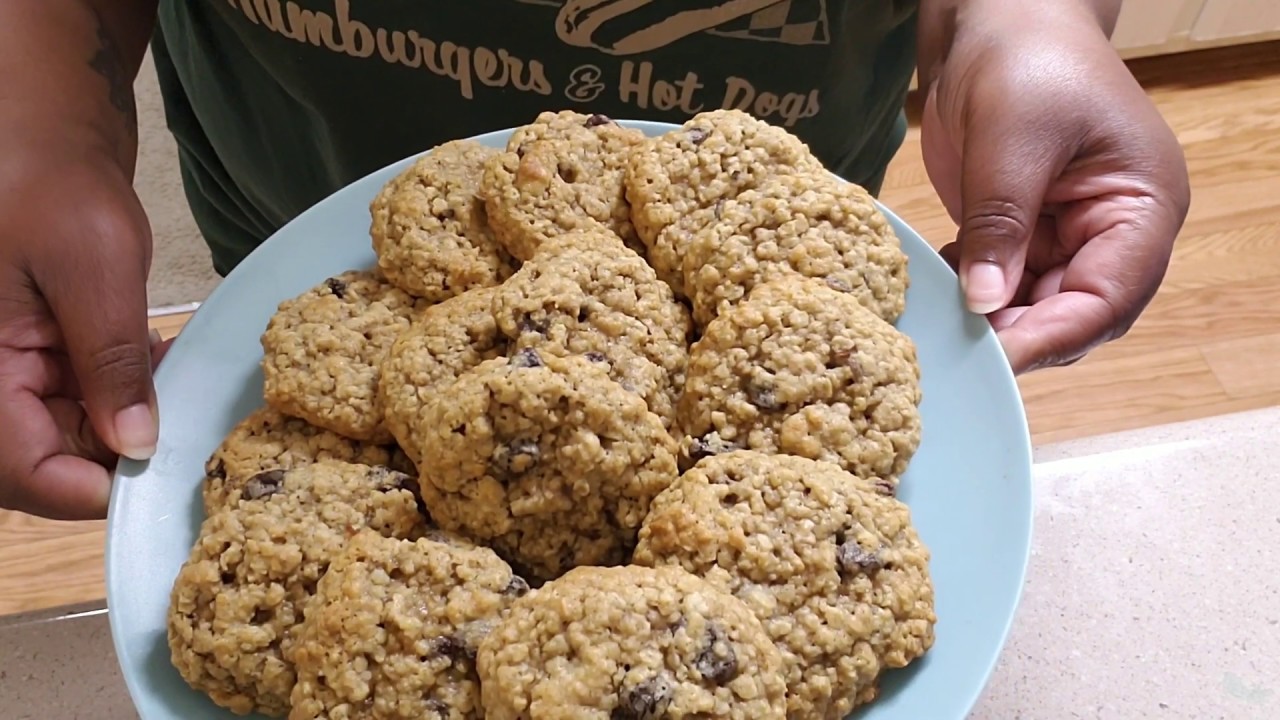 OATMEAL RAISIN COOKIES!