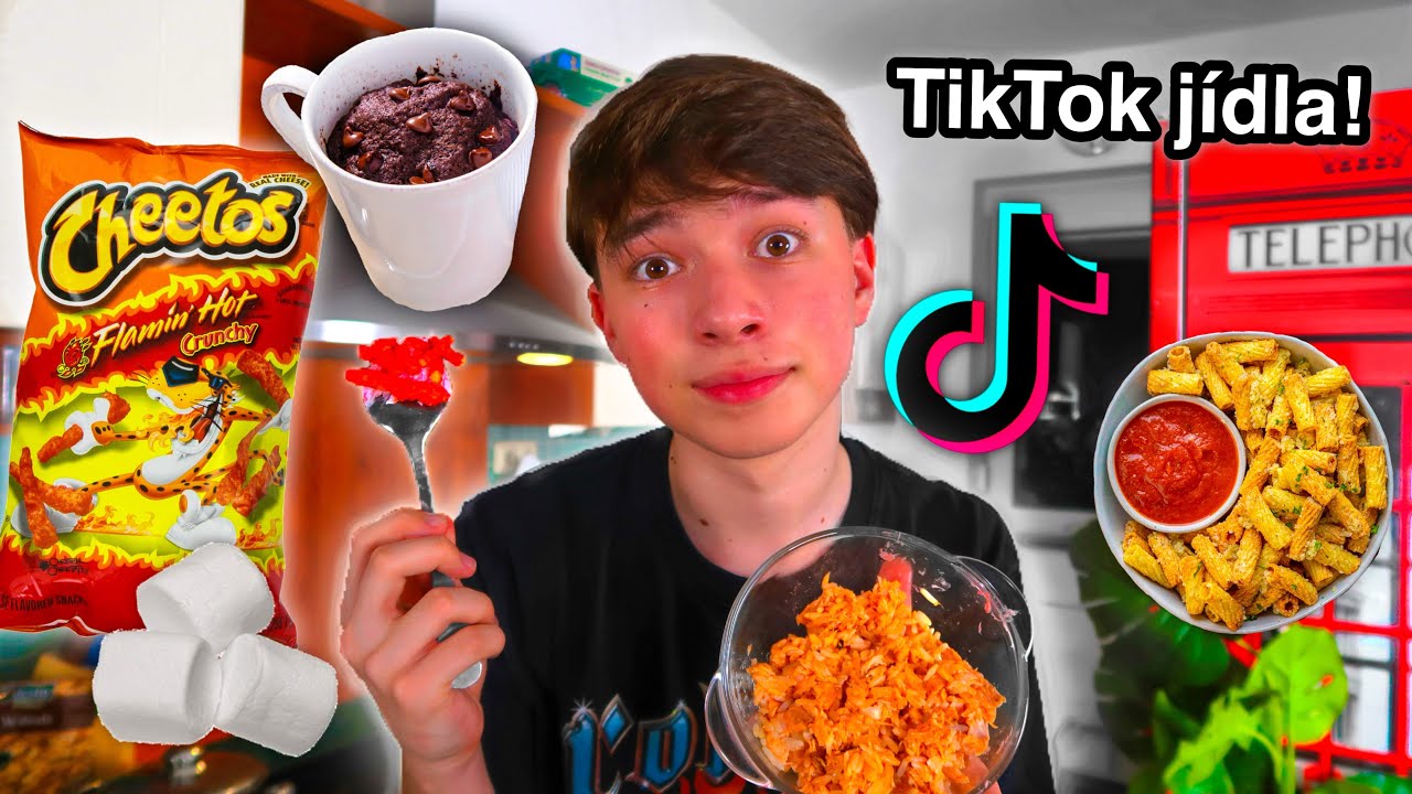 Zkou&scaron;&iacute;m Vir&aacute;ln&iacute; TIKTOK J&Iacute;DLA! (chipsy z těstovin, mugcake a v&iacute;c!) // tadeas