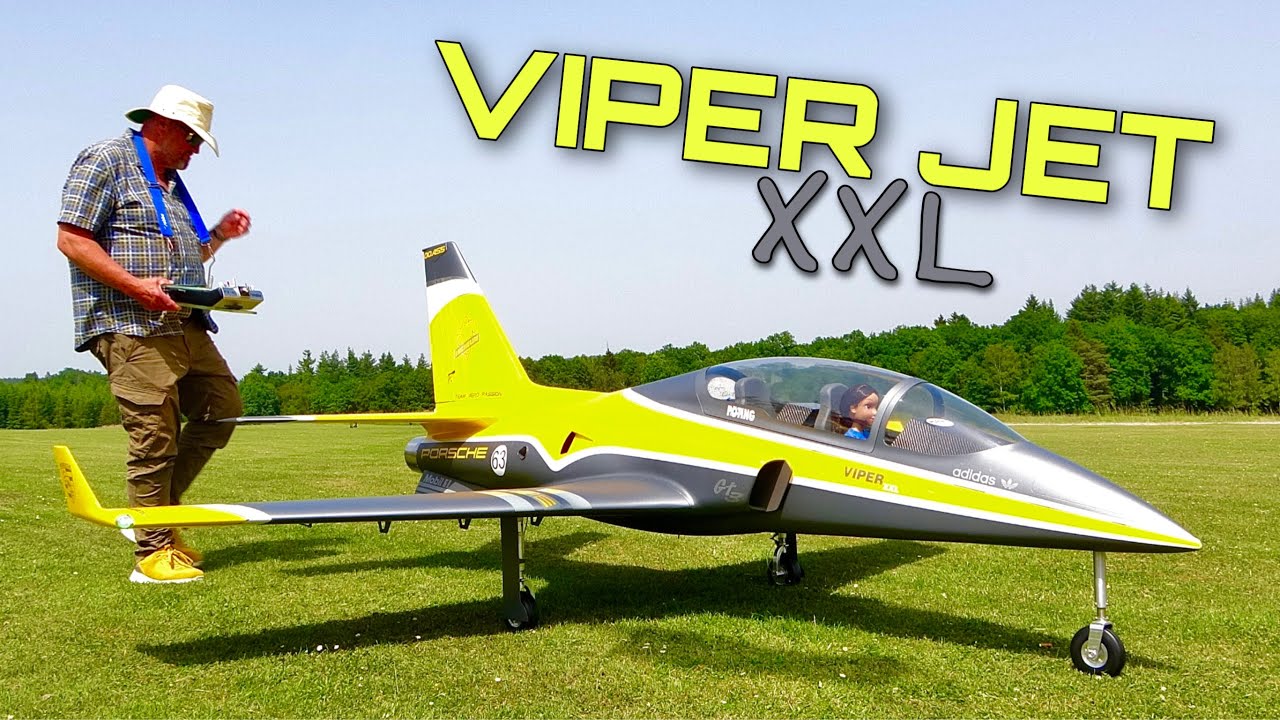 Демонстрация полета масштабной модели Gigant XXL RC Turbine Viper Jet