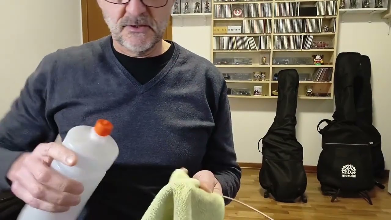 Tutorial pulizia corde #basstutorial #bassplayer #sirebass #electricbass #bass #bassista #strings