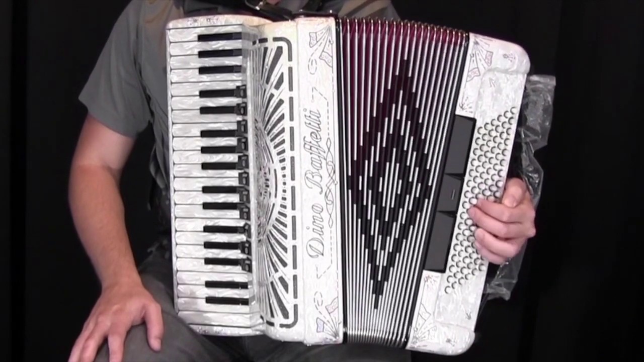 Certified Pre-Owned Accordion: Dino Baffetti Professional IA 37/96
