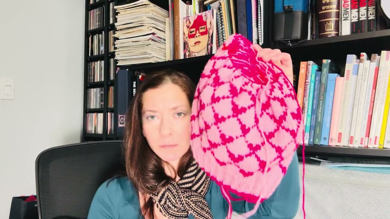 Вязальная комната SWEATERFREAK — Эпизод 37 — Добро пожаловать, шарф Halfie!