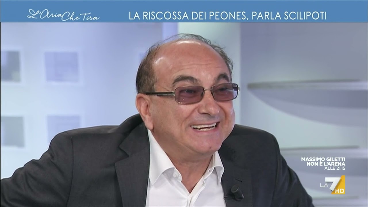 Il 're dei peones' Domenico Scilipoti presenta il suo ultimo libro: 