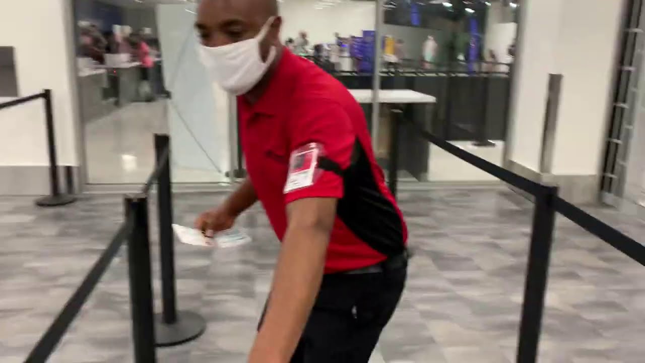 Terrible blind airport assistance! Covid flight back home, part 1