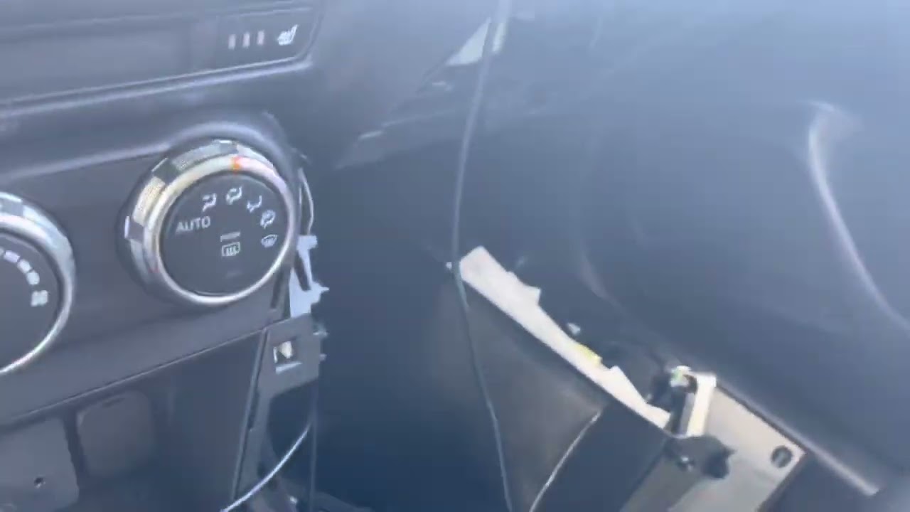 Quicker way to remove usb hub for apple car play Mazda cx3