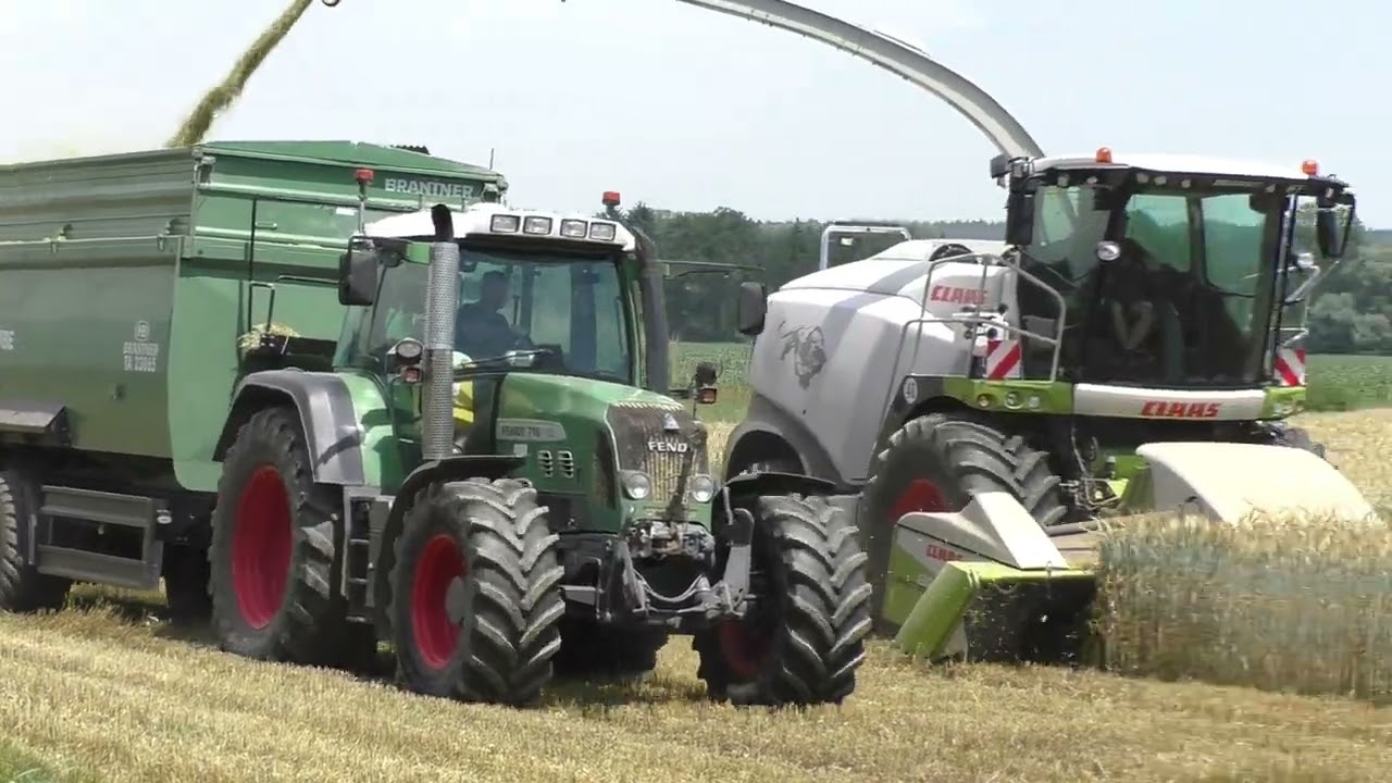 In die neue  Season mit Vollgas unterwegs  Class Jaguar 970 von LH Hannes Hauptmann mit Claas Direct