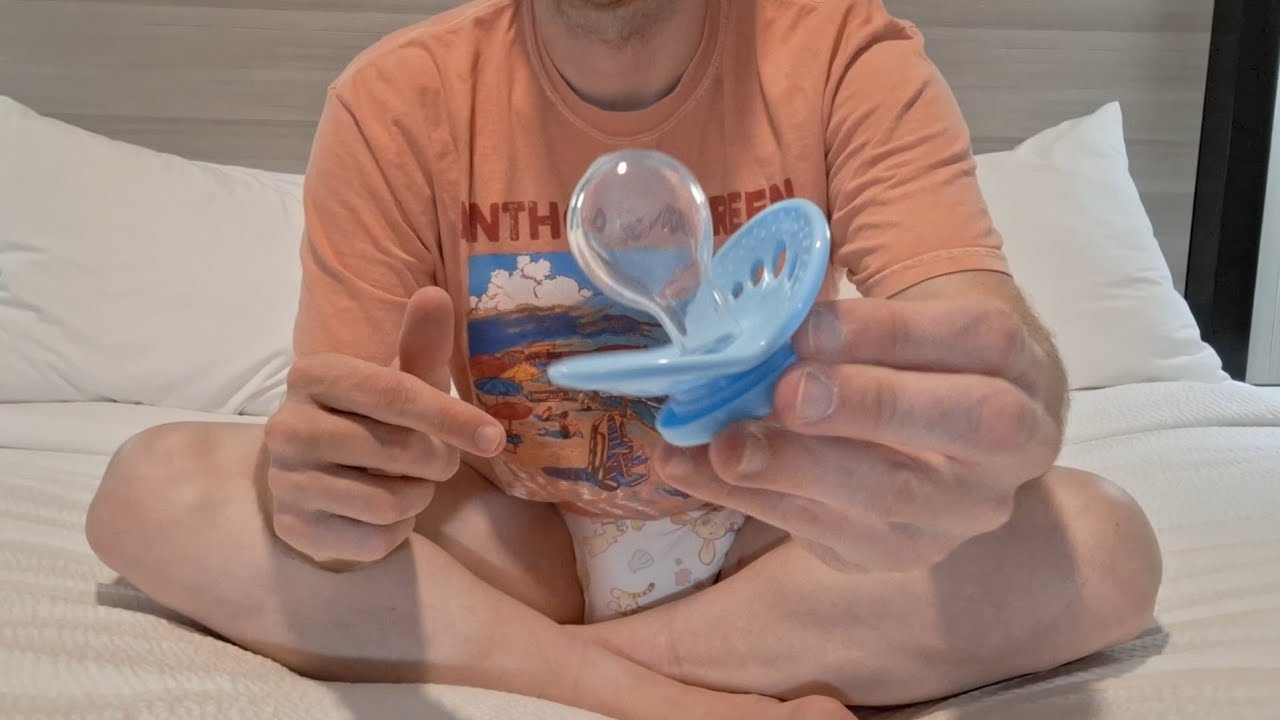 Соска-пустышка Hypnos для взрослых из обзора Pacifier Addicts. Идеально подходит для взрослых дет...