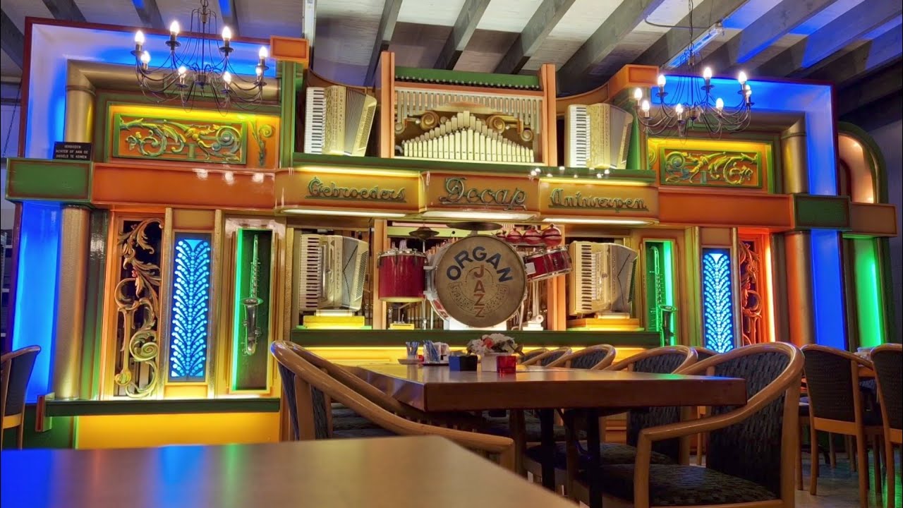 Decap Orgel 121T De Monty Speelt: Lambada