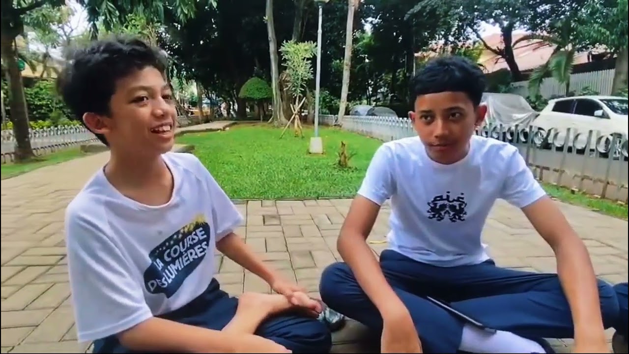 Tugas Buat Film Agama Islam kelompok 4 kelas 8 