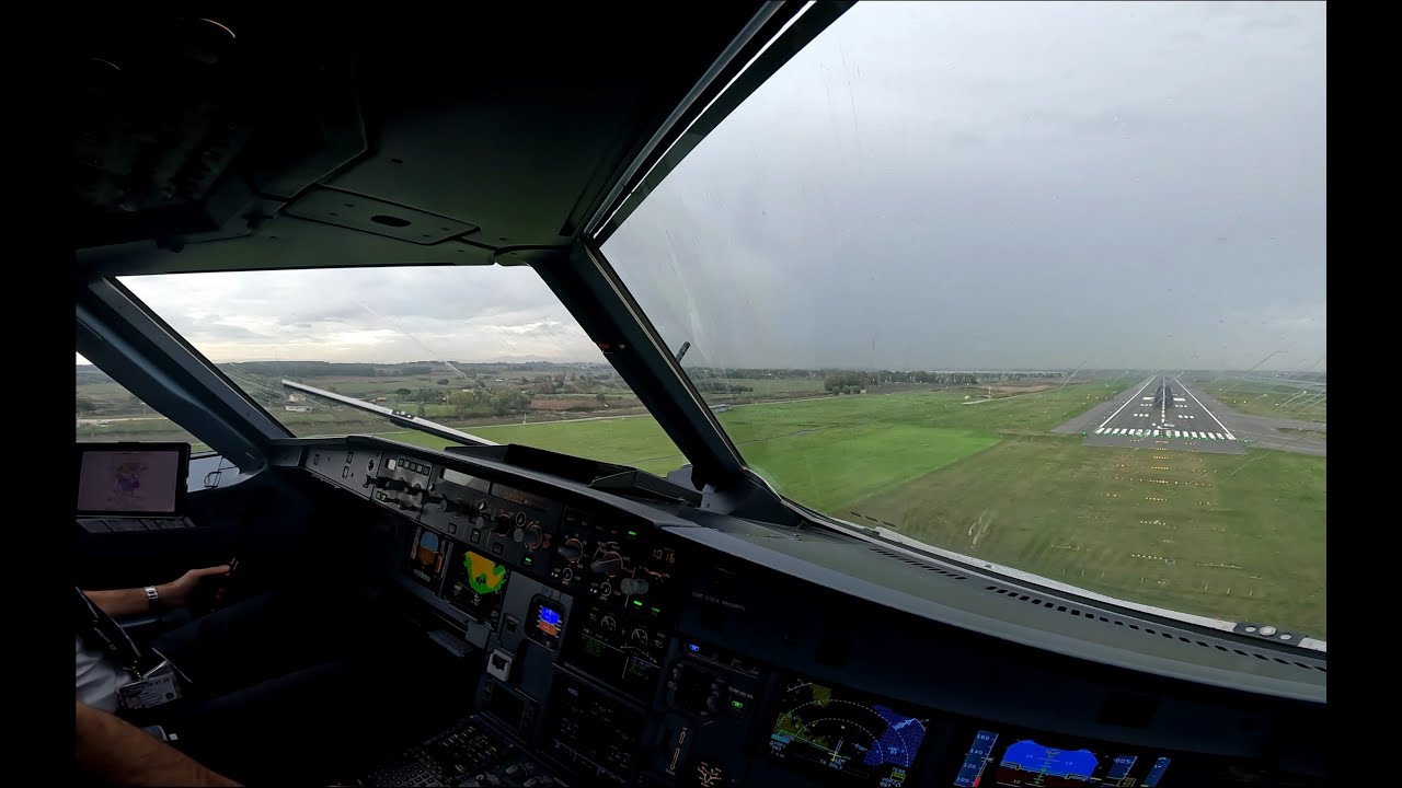 Airbus Cockpit Views A320 | Approach and Landing | Rome Fiumicino (LIRF/FCO) | GoPro Hero10 | 4K