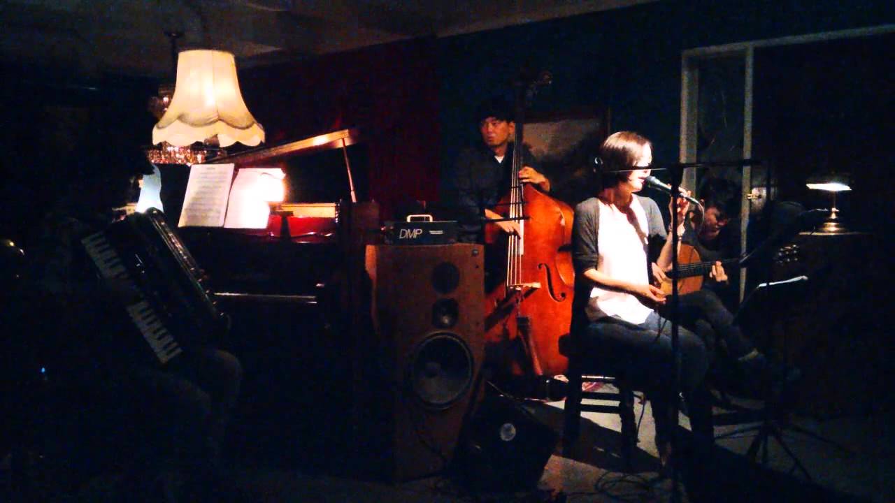 1950hotel LIVE - Burgundy