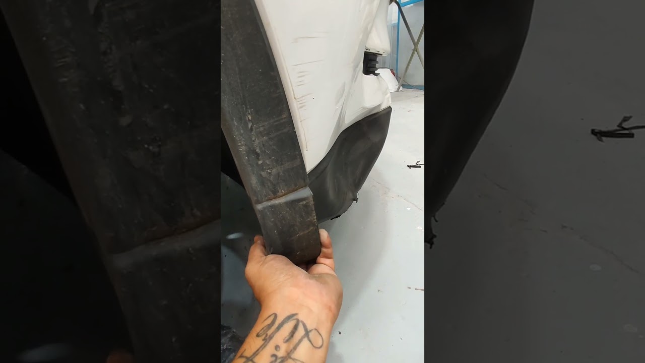 cómo quitar, bajar , desmontar bomper (bumper ) delantero de Mazda cx5 turing 2.0