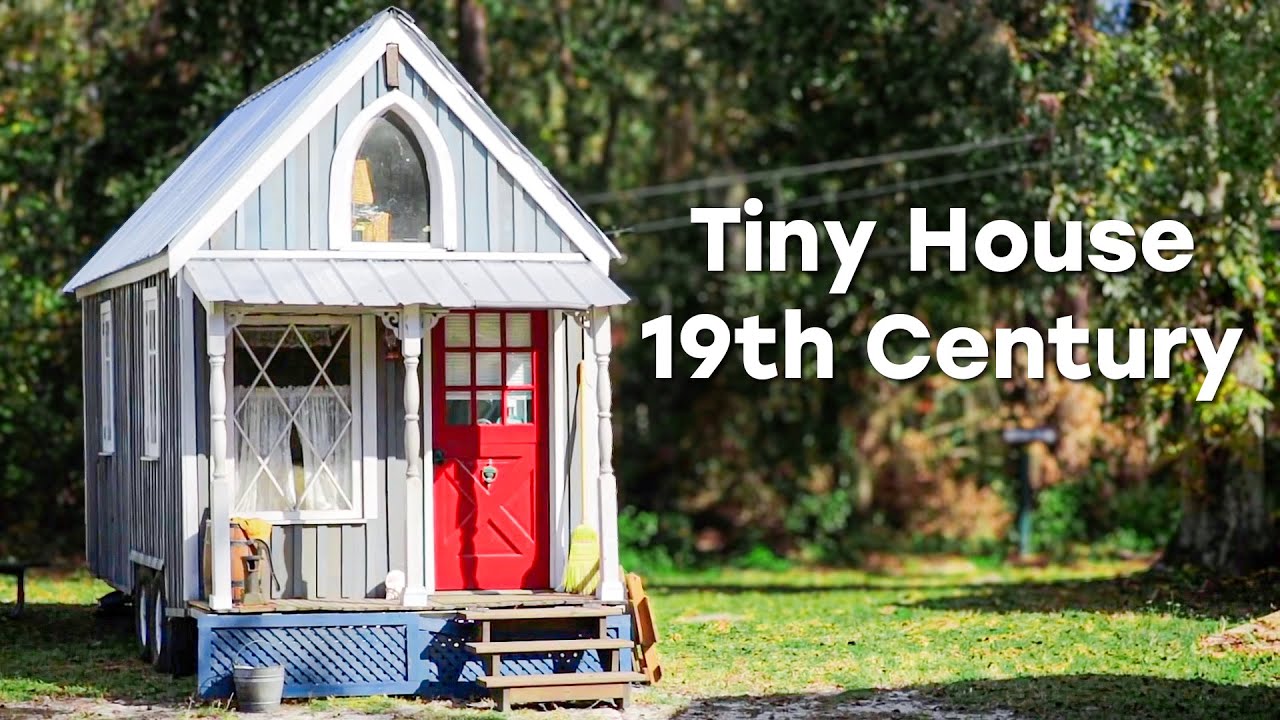 Incredible Cozy Tiny House 19th Century in Victorian Style