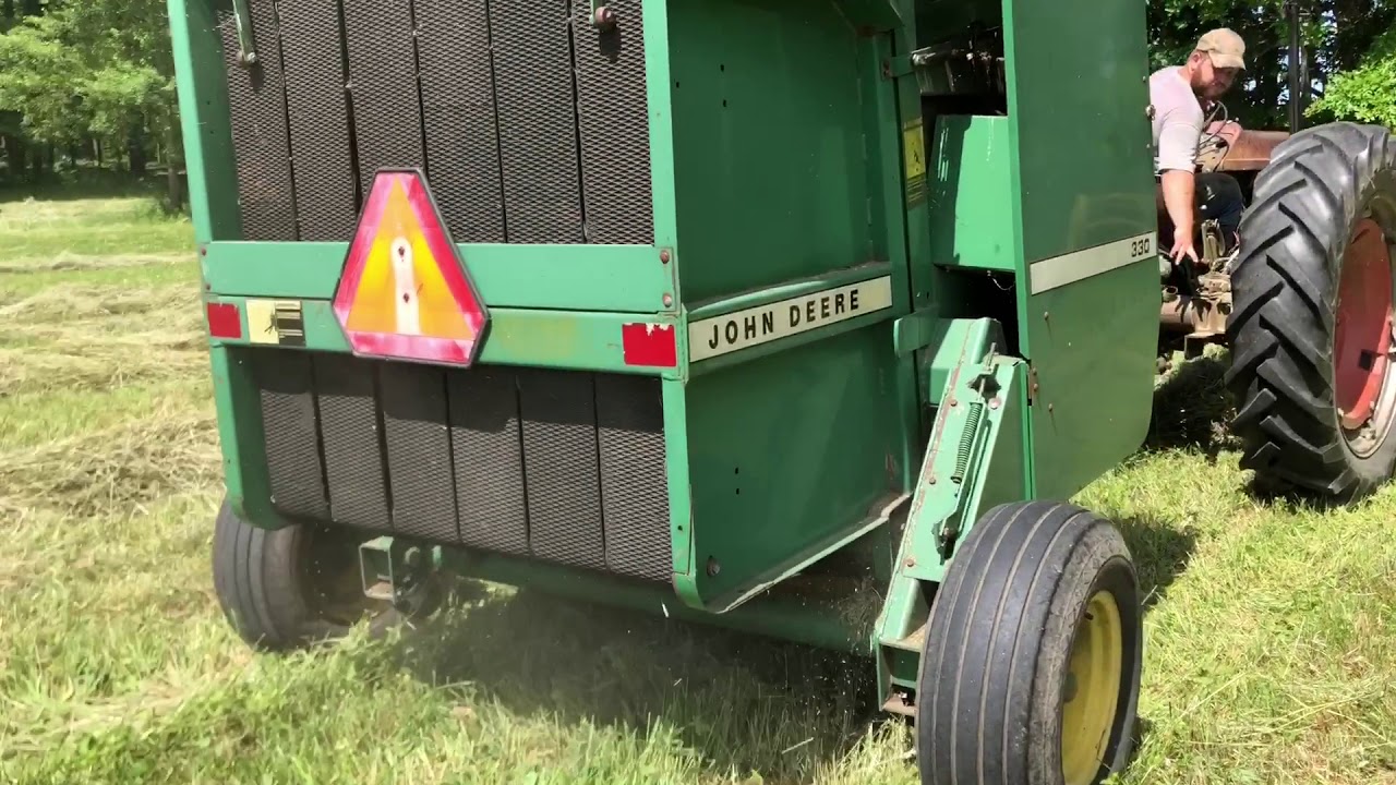 Baling First Cut With JD 330