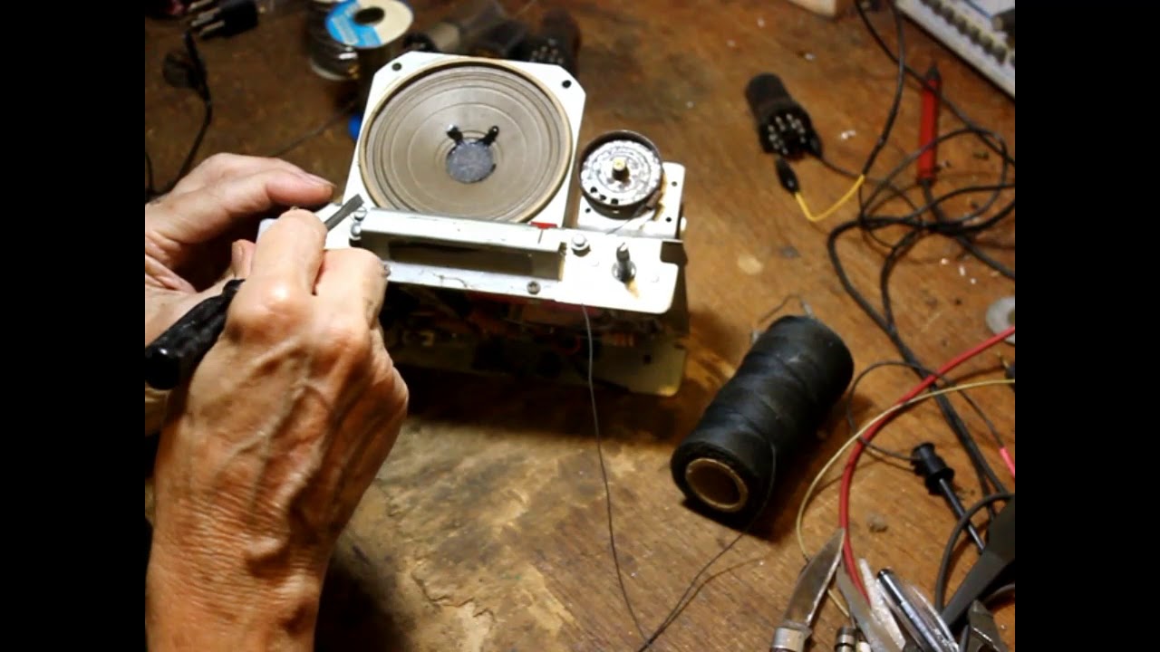 MINI BAKELITE RADIO RESTORATION