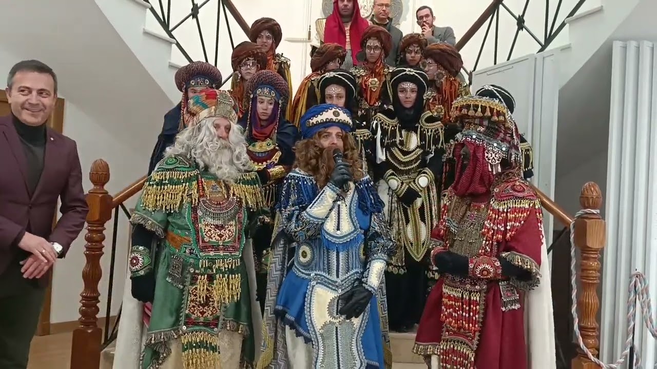 Visita de los Reyes Magos a la Asociación de Mayordomos Yecla 2026