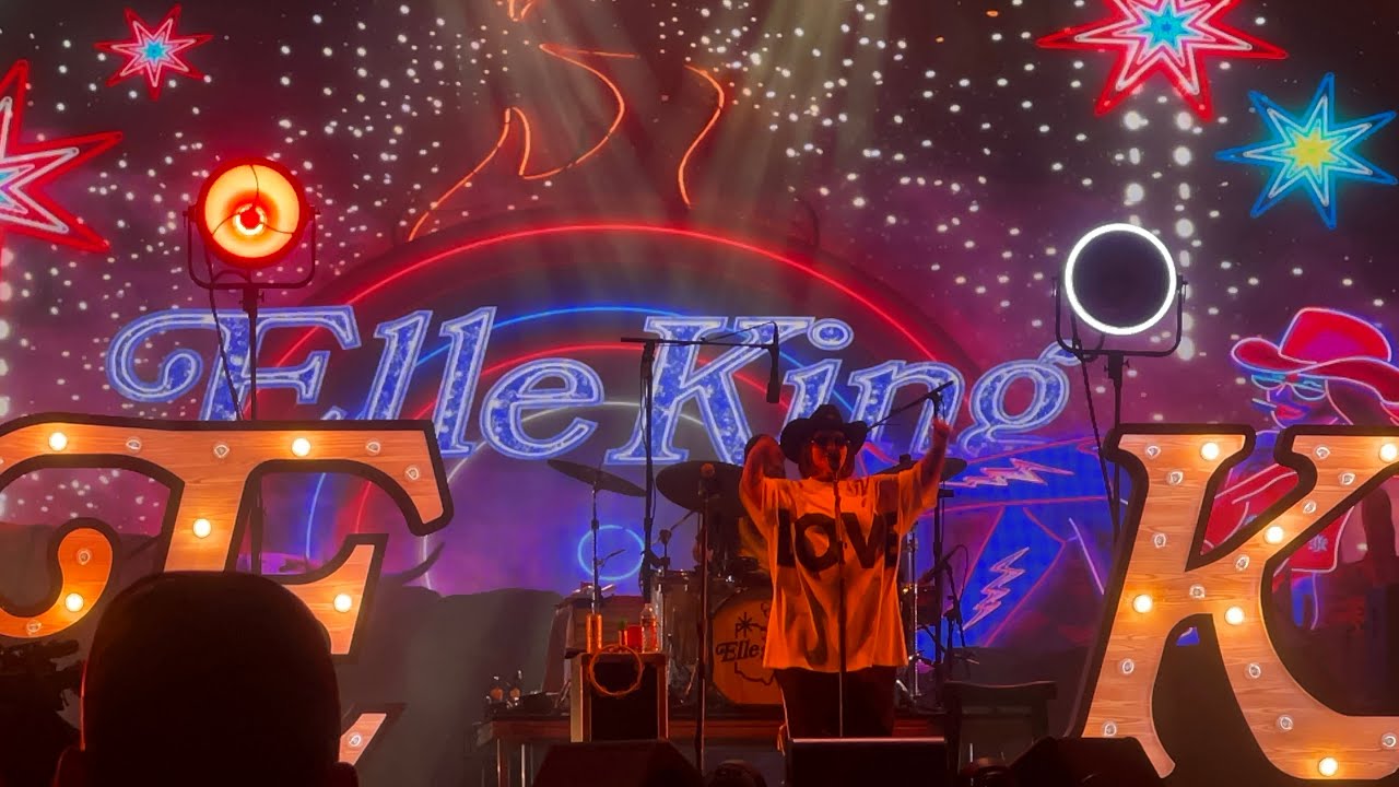 Elle King - Live at Discovery Park in Sacramento, CA (FULL SHOW)