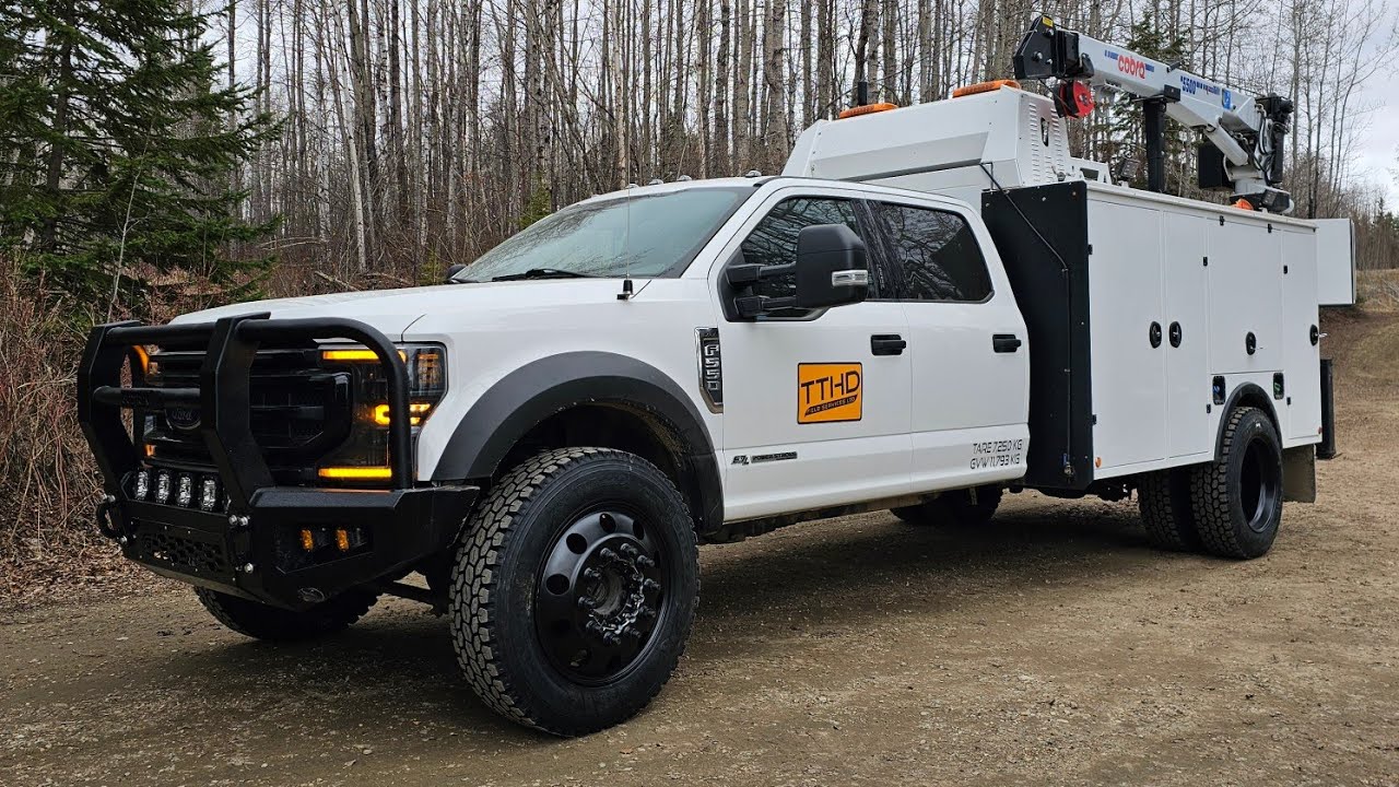 22.5 Semi Wheels On The F550 Service Truck