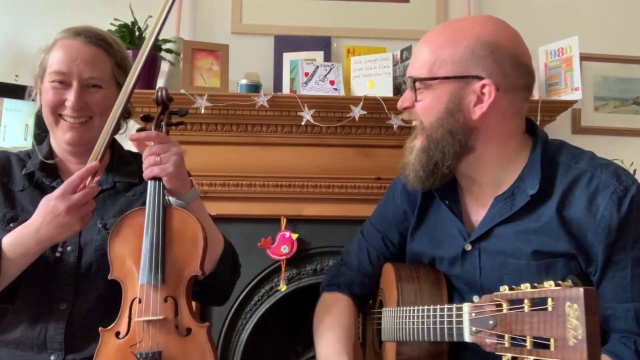 Gillian Frame & Findlay Napier - Bat' an Taillear / Cota Mor Ealasaid / Tail Toddle