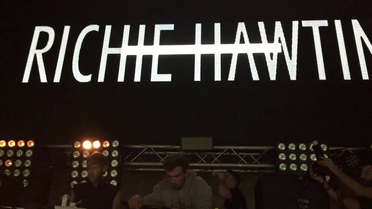 Richie Hawtin @ Afrobar La Playa Catania INTRO