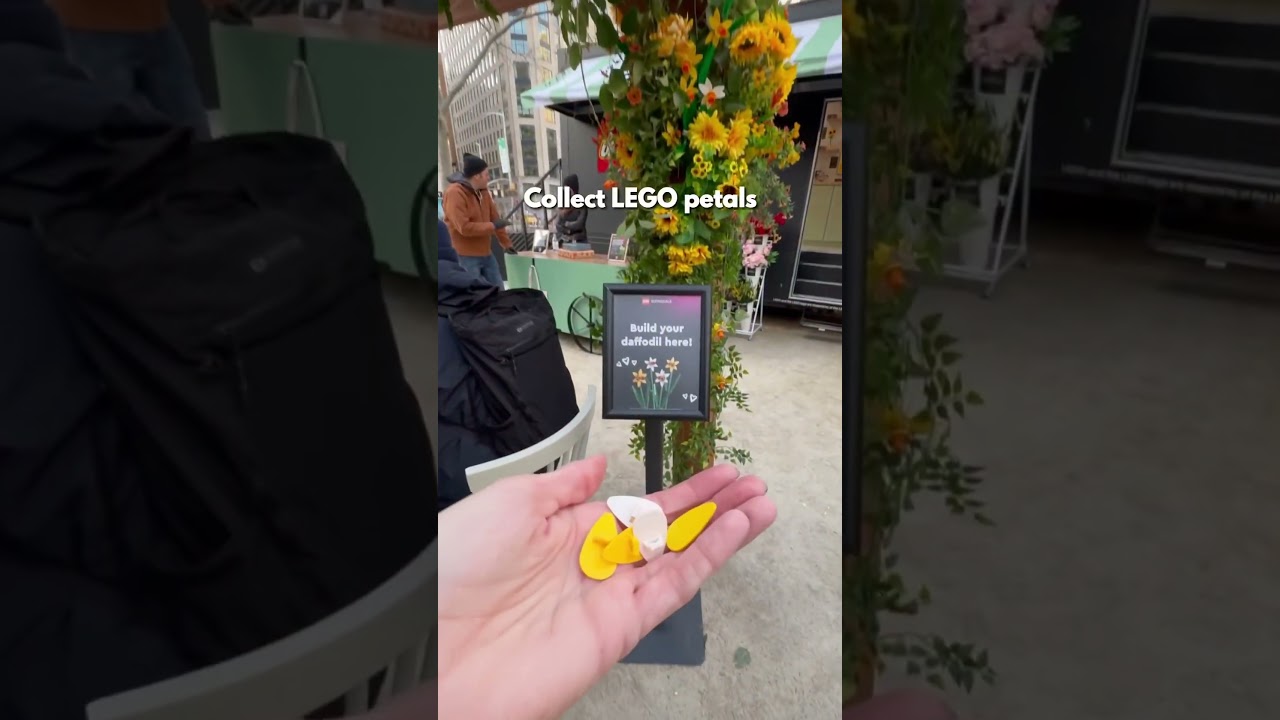 The LEGO Botanical Garden Pop-Up 🌸