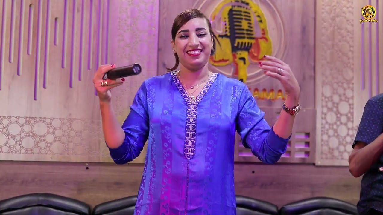 عزيزة تيشلي رفقة موحى أمازيغ