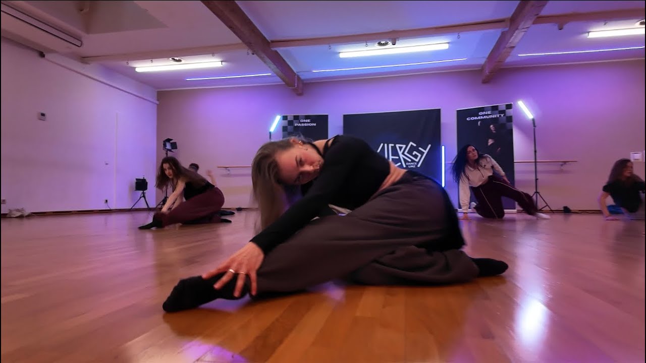 Sub - Coach & Synergy Crew Co - Member Oksana Rachok | Chocolat - Ya Levis, Feminine Energy Level 2