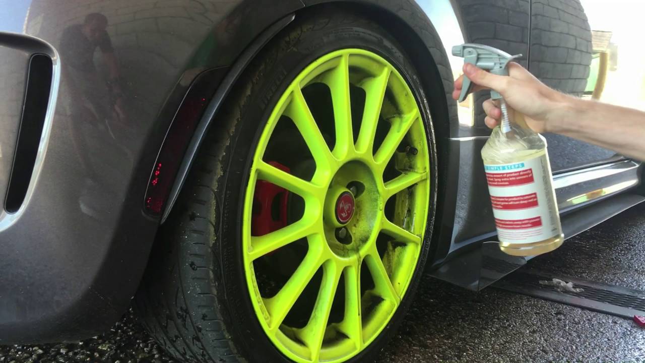 Washing the 2015 Abarth 500