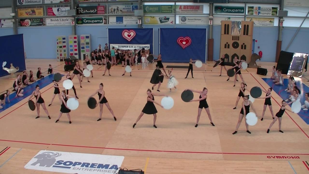 GALA 2016 3 ENTREE EMILY JOLIE