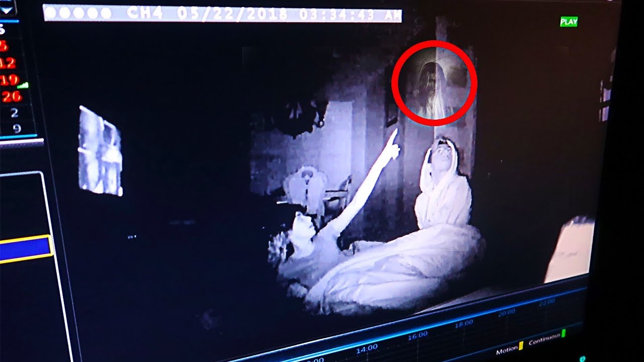 I recorded myself sleeping at my haunted house & caught this on camera.. (REAL GHOST ACTIVITY)