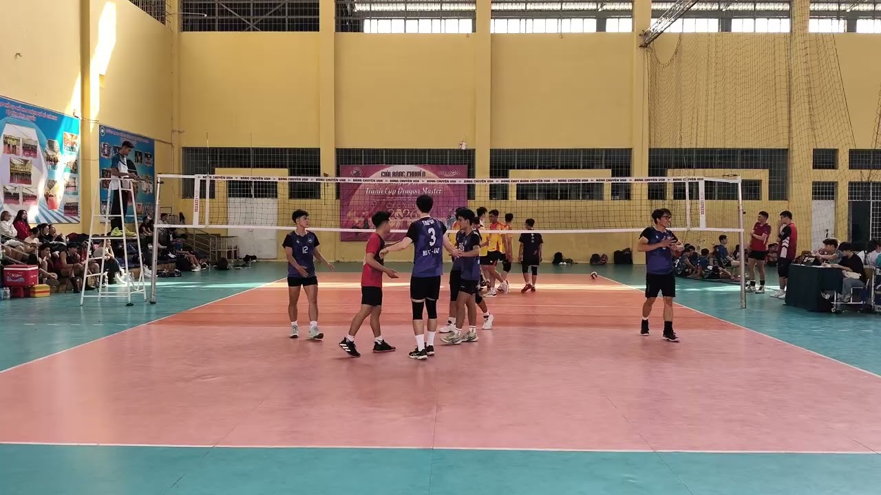 Giải 6-6 Team K45 USH đối đầu Team AZTEC | Quả Bóng Tròn 71