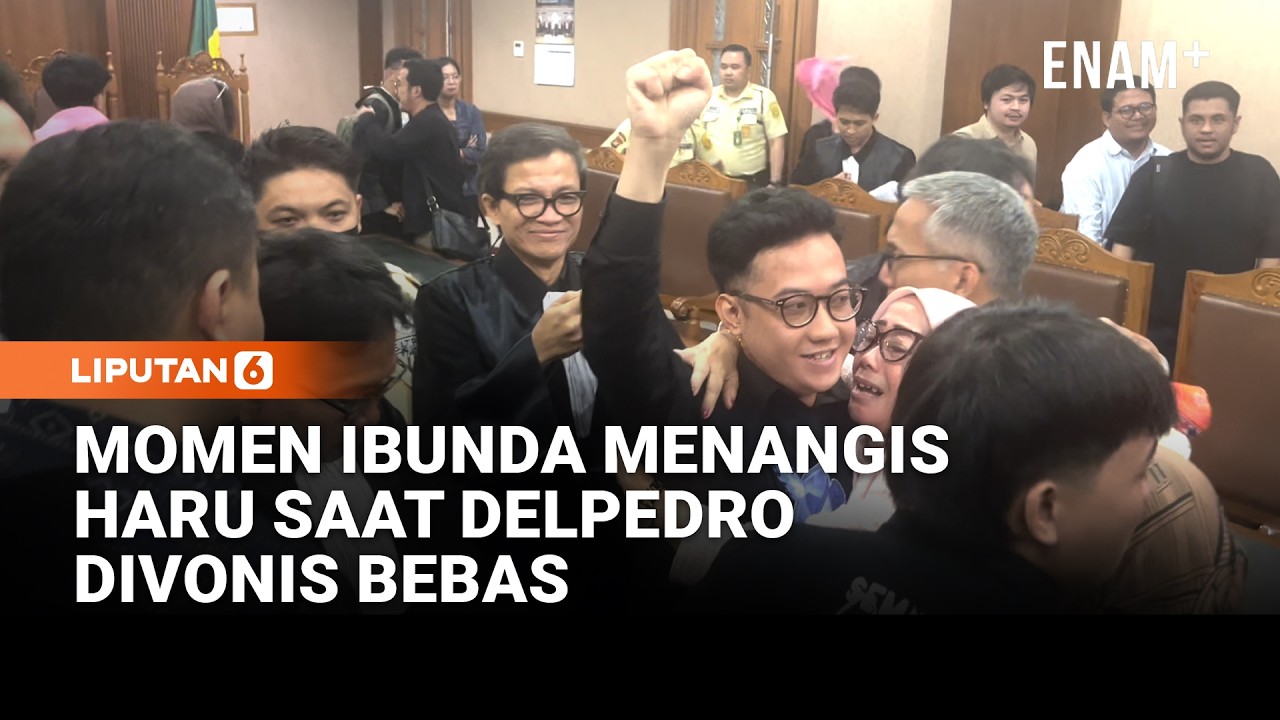 Tangis Haru Ibunda Delpedro Usai Putra Divonis Bebas di PN Jakarta Pusat | Liputan6