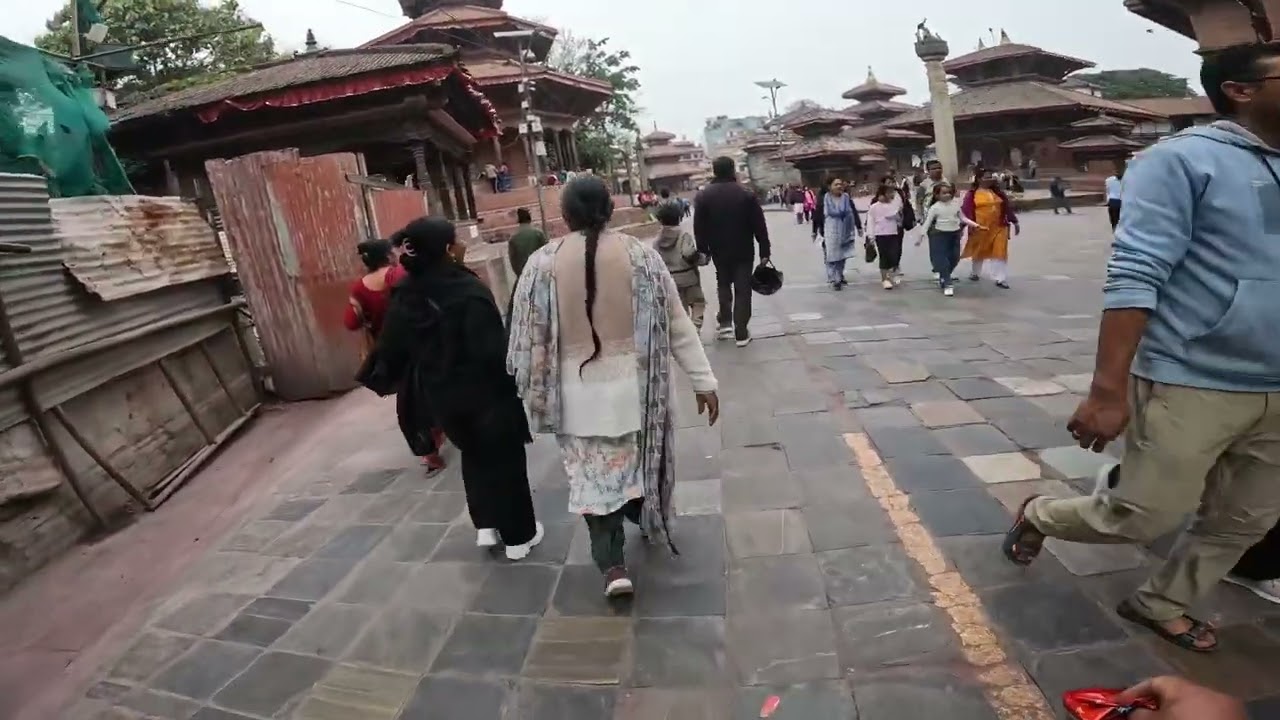 chinese पाहुनाको Mobile को लागी  बुझ्न जाँदा रिपोर्ट  गरेको ठाउँ नै बन्द रहेछ😥😥