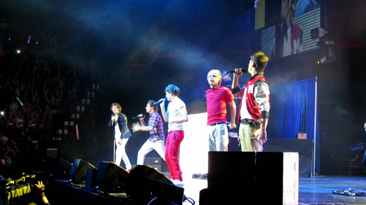 One Direction - Stand Up - Mohegan Sun 5/22/12